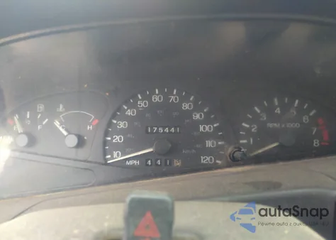 2002 Ford Escort Zx2 Deluxe/Zx2 Premium/Zx2 Standard from USA, damaged, VIN 3FAFP11322R177176